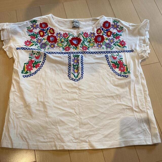 Par Avion(パラビオン)の花柄刺繍Tシャツ【パラビオン】 レディースのトップス(Tシャツ(半袖/袖なし))の商品写真