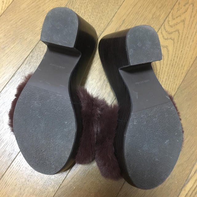 SNIDEL(スナイデル)のファーサボ 美品 箱なし レディースの靴/シューズ(サンダル)の商品写真