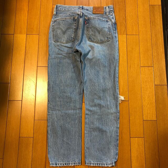 501(ゴーマルイチ)のLEVI‘S 501  25  ダメージ レディースのパンツ(デニム/ジーンズ)の商品写真