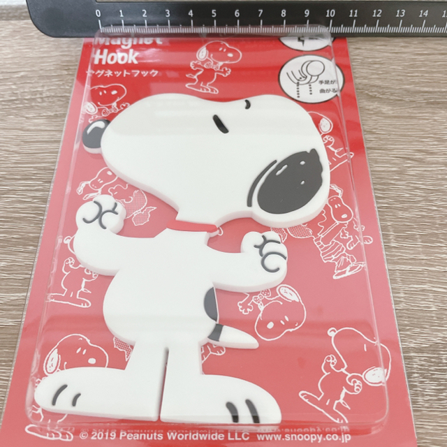 SNOOPY(スヌーピー)の★新品★マグネットフック★SNOOPY★ インテリア/住まい/日用品の日用品/生活雑貨/旅行(日用品/生活雑貨)の商品写真