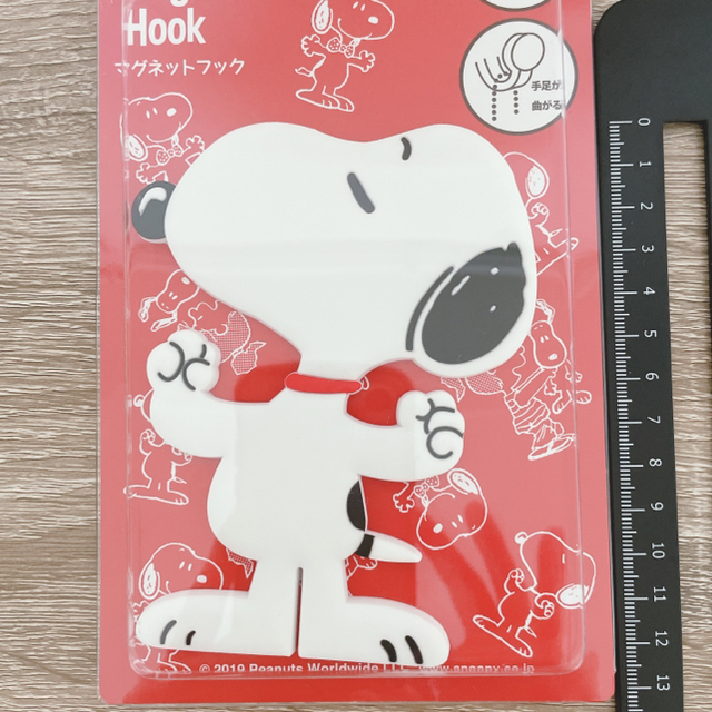 SNOOPY(スヌーピー)の★新品★マグネットフック★SNOOPY★ インテリア/住まい/日用品の日用品/生活雑貨/旅行(日用品/生活雑貨)の商品写真