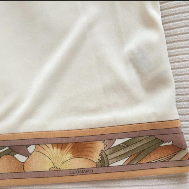 美品】レオナール L カーディガン トップス 花柄 ベージュ カンカン
