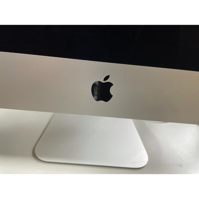 Apple(アップル)のiMac  21.5-inch, Late 2013メモリ16GB スマホ/家電/カメラのPC/タブレット(デスクトップ型PC)の商品写真