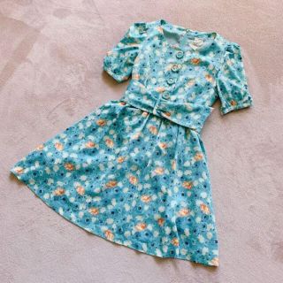 ソアリーク(Soareak)の美品＊夏＊花柄＊ワンピース＊花柄ワンピース＊ソアリーク(ミニワンピース)