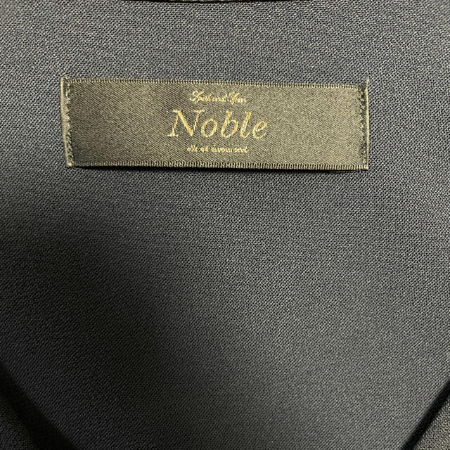 Noble(ノーブル)のNoble ワンピース　ネイビー レディースのワンピース(ひざ丈ワンピース)の商品写真