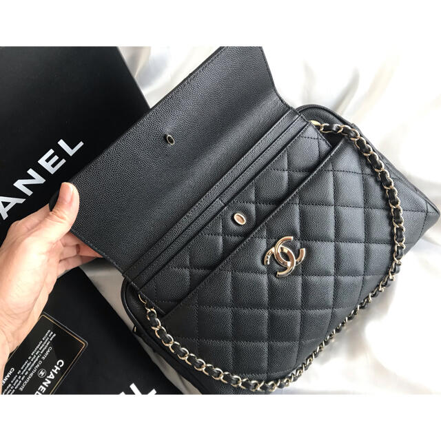 CHANEL(シャネル)の未使用に近い極美品♡シャネル CHANEL キャビアスキン　マトラッセ バッグ レディースのバッグ(ショルダーバッグ)の商品写真