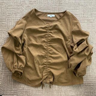 アオヤマ(青山)のトップス　ブラウン(シャツ/ブラウス(長袖/七分))