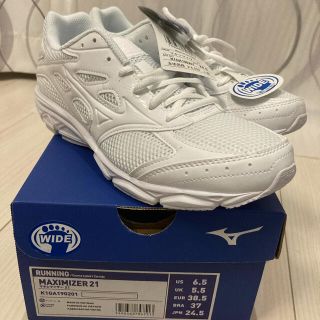 ミズノ(MIZUNO)の新品未使用　mizuno ランニングシューズ　通学シューズ　24.5(シューズ)