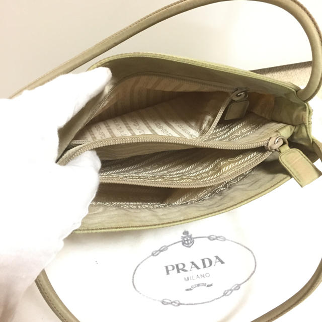 PRADA(プラダ)の⭐お出かけに便利⭐ギャランティあり⭐正規品 プラダ ハンドバッグ  本物 レディースのバッグ(ハンドバッグ)の商品写真