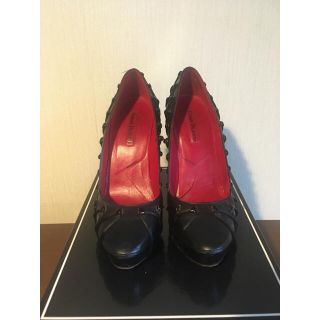 バーニーズニューヨーク(BARNEYS NEW YORK)のCESARE PACIOTTI パジョッティ パンプス　　黒　36 23 (ハイヒール/パンプス)