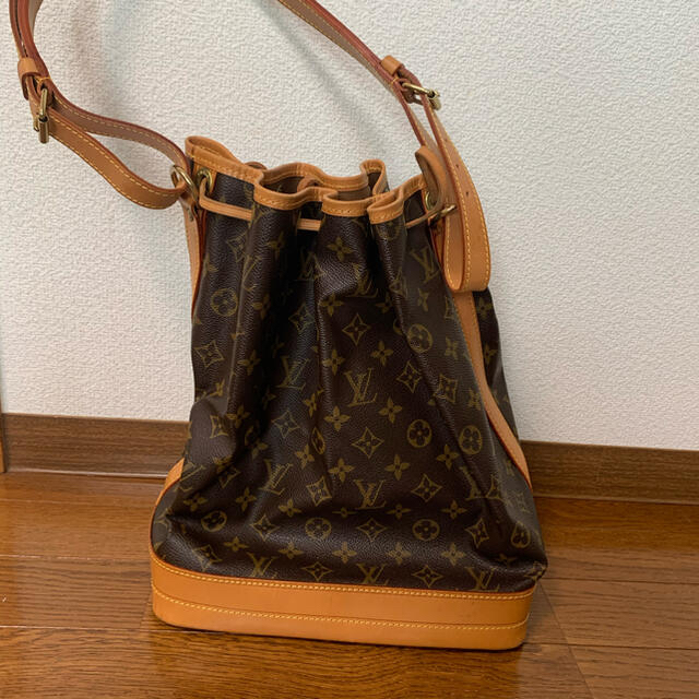 LOUIS モノグラム ショルダーバッグの通販 by ゆりママ's shop|ルイヴィトンならラクマ VUITTON - 美品‼︎ルイヴィトン ノエ 最新品国産