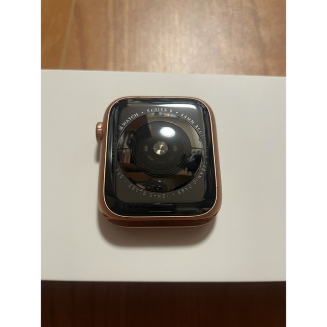 Apple(アップル)の【週末特価】Apple Watch SERIES5  メンズの時計(腕時計(デジタル))の商品写真