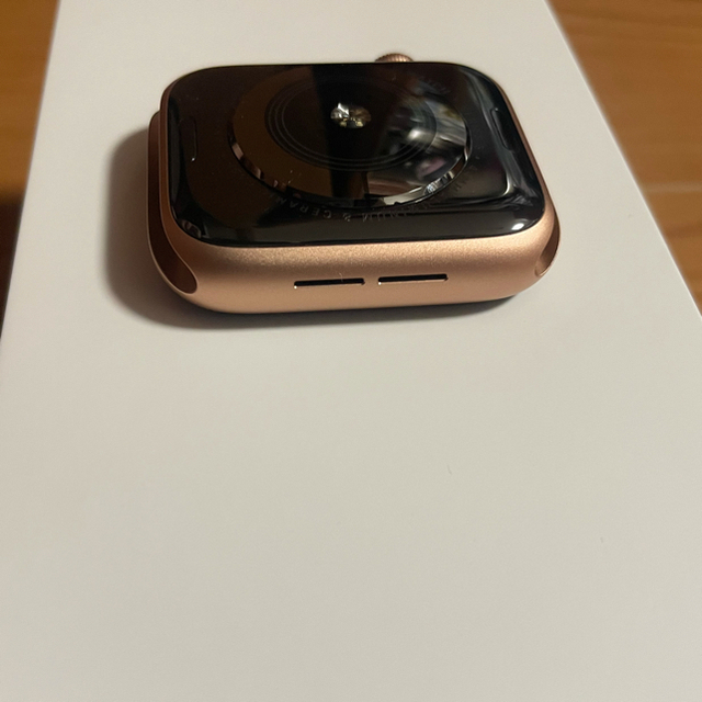 Apple(アップル)の【週末特価】Apple Watch SERIES5  メンズの時計(腕時計(デジタル))の商品写真