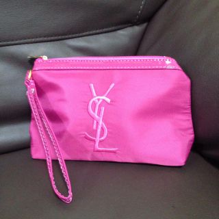 サンローラン(Saint Laurent)のYSLポーチ👝ピンク💖(ポーチ)