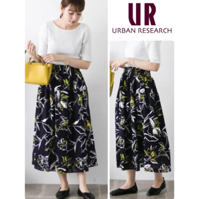 URBAN RESEARCH(アーバンリサーチ)のURBAN RESEARCH 花柄ロングスカート ネイビー レディースのスカート(ロングスカート)の商品写真