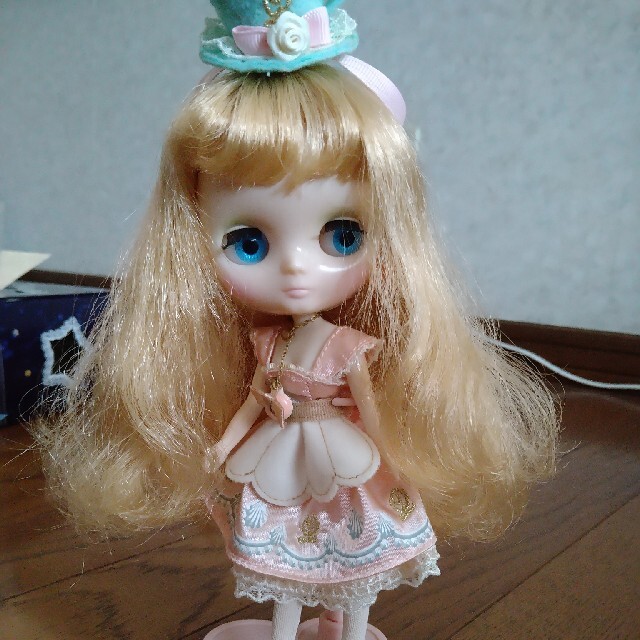 Takara Tomy(タカラトミー)のミディブライス　マカロンキューティパーティ ハンドメイドのぬいぐるみ/人形(人形)の商品写真