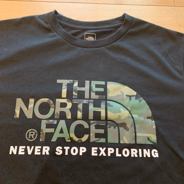 THE NORTH FACE(ザノースフェイス)のノースフェイス　tシャツ  カモフラ  最終値下げ メンズのトップス(Tシャツ/カットソー(半袖/袖なし))の商品写真