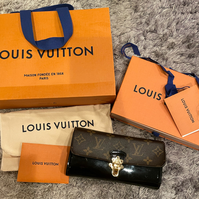 LOUIS VUITTON(ルイヴィトン)のルイヴィトン　長財布　値下げ💕 レディースのファッション小物(財布)の商品写真