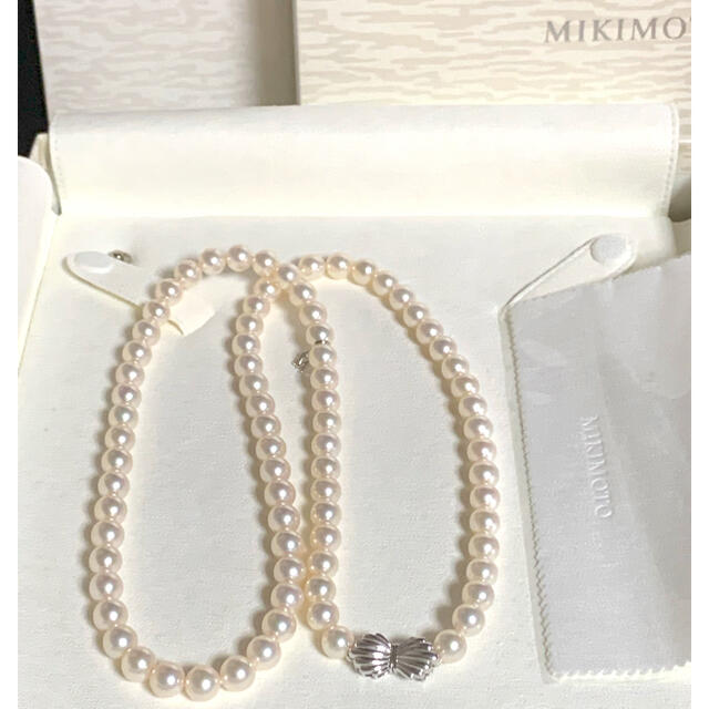 MIKIMOTO(ミキモト)の【ご専用】現行ミキモトロングパールネックレス7.5-8mm63cmk18 レディースのアクセサリー(ネックレス)の商品写真