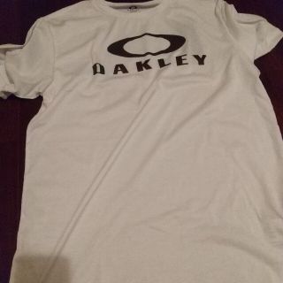 オークリー(Oakley)のOAKLEY オークリー Tシャツ(Tシャツ/カットソー(半袖/袖なし))