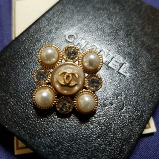 シャネル(CHANEL)のCHANELボタン♪(各種パーツ)