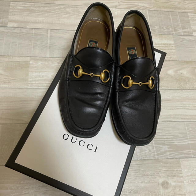 Gucci(グッチ)のgucci ホースビット　ローファー　レザー　グッチ  メンズの靴/シューズ(ドレス/ビジネス)の商品写真