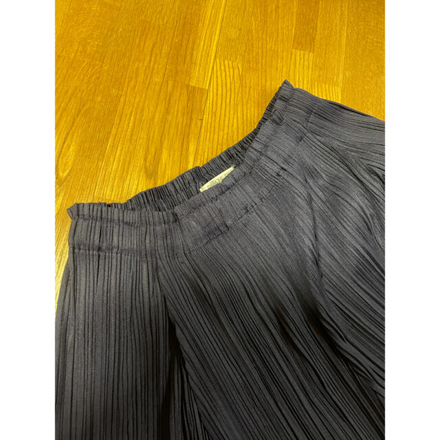 PLEATS PLEASE ISSEY MIYAKE(プリーツプリーズイッセイミヤケ)のpleats please プリーツワイドパンツ ネイビー レディースのパンツ(カジュアルパンツ)の商品写真