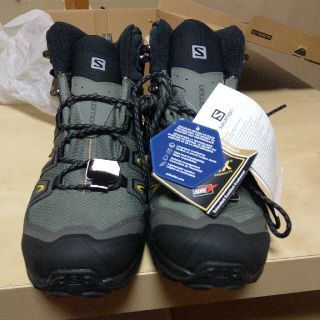 サロモン(SALOMON)のトレッキングシューズ(スニーカー)