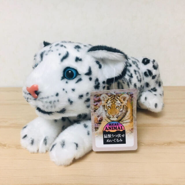 新品 ホワイトレオパード リアルアニマル猛獣うつぶせぬいぐるみ トラの通販 By Shopはな はな ラクマ