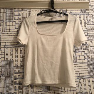 エイチアンドエム(H&M)のH&M  ホワイト　トップス (Tシャツ(半袖/袖なし))