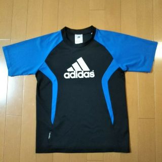 アディダス(adidas)の【150】adidas 半袖 Tシャツ 黒×青(Tシャツ/カットソー)