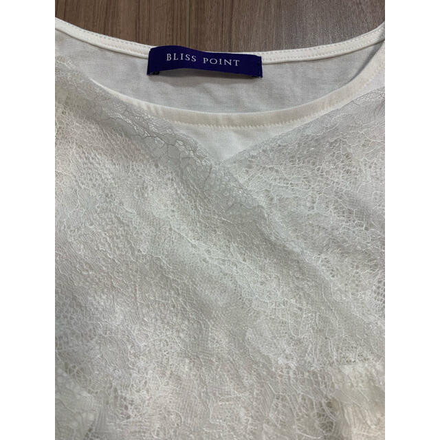 BLISS POINT(ブリスポイント)のお値下げ【新品未使用】BLISS  POINT Tシャツ Fサイズ white レディースのトップス(Tシャツ(半袖/袖なし))の商品写真