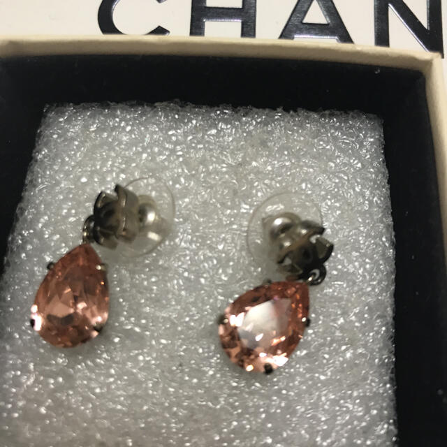 正規品 シャネル ピアス ドロップストーン 優しいピンク系 正規品 シャネル ピアス ドロップストーン 優しいピンク系