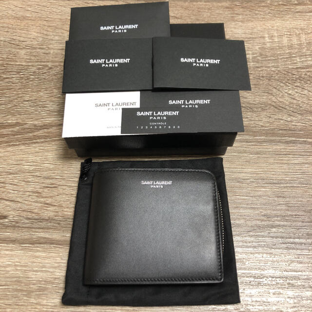 Saint Laurent(サンローラン)の美品　サンローラン　イースト/ウェスト　ジップウォレット　二つ折り財布 メンズのファッション小物(折り財布)の商品写真