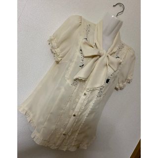 アクシーズファム(axes femme)の★値下げ　axes シルエット柄ボータイブラウス(シャツ/ブラウス(半袖/袖なし))