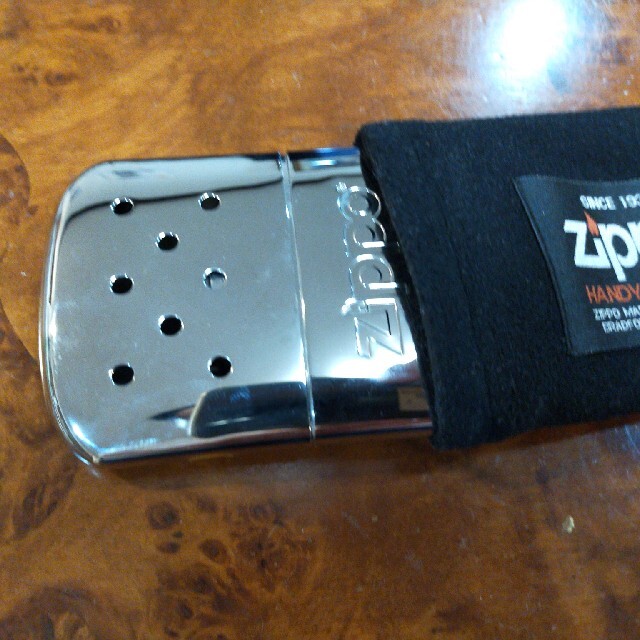 ZIPPO(ジッポー)のカイロの王様ハクキン カイロ 白金懐炉 ZIPPOデザイン オイルカイロ インテリア/住まい/日用品の日用品/生活雑貨/旅行(日用品/生活雑貨)の商品写真