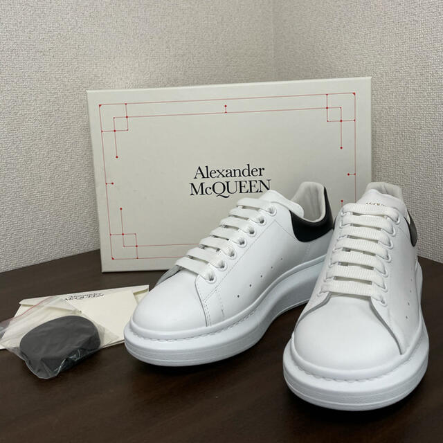 Alexander McQueen(アレキサンダーマックイーン)の【新品未使用品】アレキサンダーマックイーン オーバーサイズスニーカー メンズの靴/シューズ(スニーカー)の商品写真