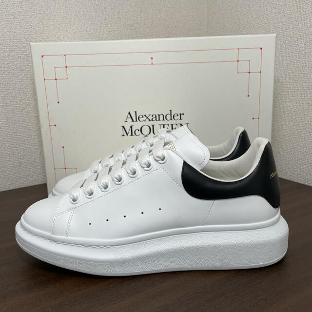 Alexander McQueen(アレキサンダーマックイーン)の【新品未使用品】アレキサンダーマックイーン オーバーサイズスニーカー メンズの靴/シューズ(スニーカー)の商品写真