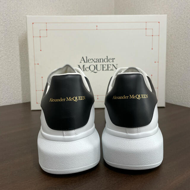 Alexander McQueen(アレキサンダーマックイーン)の【新品未使用品】アレキサンダーマックイーン オーバーサイズスニーカー メンズの靴/シューズ(スニーカー)の商品写真