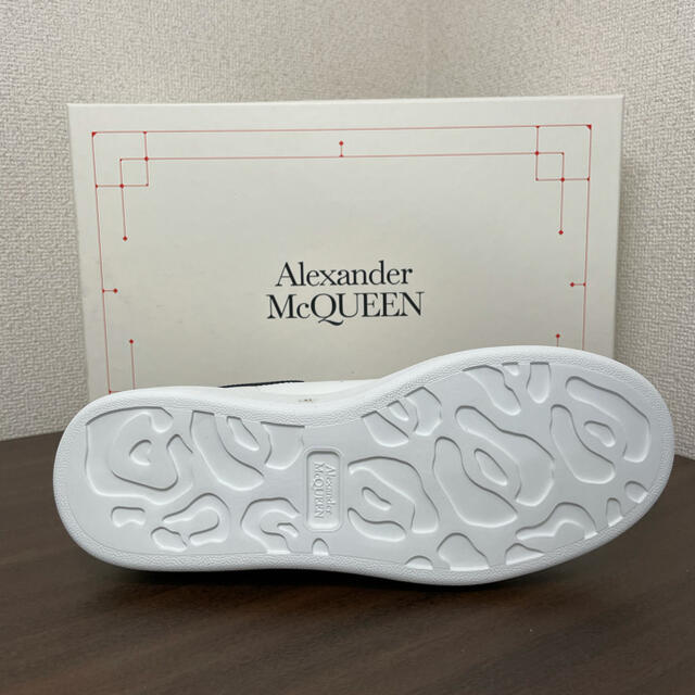 Alexander McQueen(アレキサンダーマックイーン)の【新品未使用品】アレキサンダーマックイーン オーバーサイズスニーカー メンズの靴/シューズ(スニーカー)の商品写真