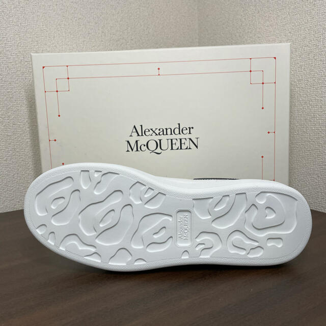 Alexander McQueen(アレキサンダーマックイーン)の【新品未使用品】アレキサンダーマックイーン オーバーサイズスニーカー メンズの靴/シューズ(スニーカー)の商品写真