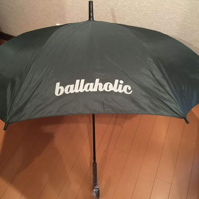 緑黒2本セット傘　ボーラホリック店舗限定商品　ballaholic アンブレラ エンタメ/ホビーのコレクション(ノベルティグッズ)の商品写真