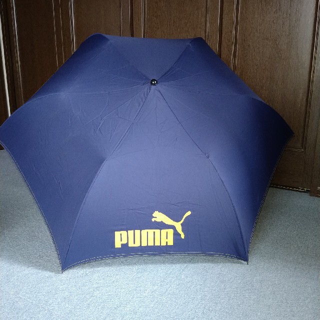 【PUMA】折りたたみ傘 キッズ/ベビー/マタニティのこども用ファッション小物(傘)の商品写真