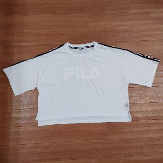 フィラ(FILA)のFILA　ショート丈Tシャツ(Tシャツ(半袖/袖なし))