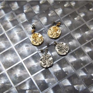 アリシアスタン(ALEXIA STAM)のjuemi  Rose Coin Earring  ピアス　　(ピアス)