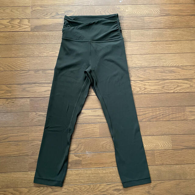 lululemon(ルルレモン)の☆値下げ不可☆ルルレモン　Align レギンス　サイズ2 レディースのレッグウェア(レギンス/スパッツ)の商品写真