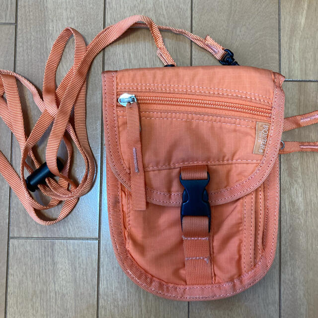 PORTER(ポーター)のポーター　パスポートケース　吉田かばん メンズのバッグ(ショルダーバッグ)の商品写真