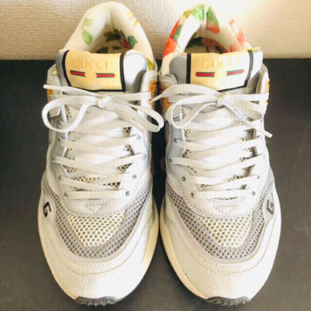 ☆日本の職人技☆ Gucci メタリックスニーカー ウルトラペース 【11日