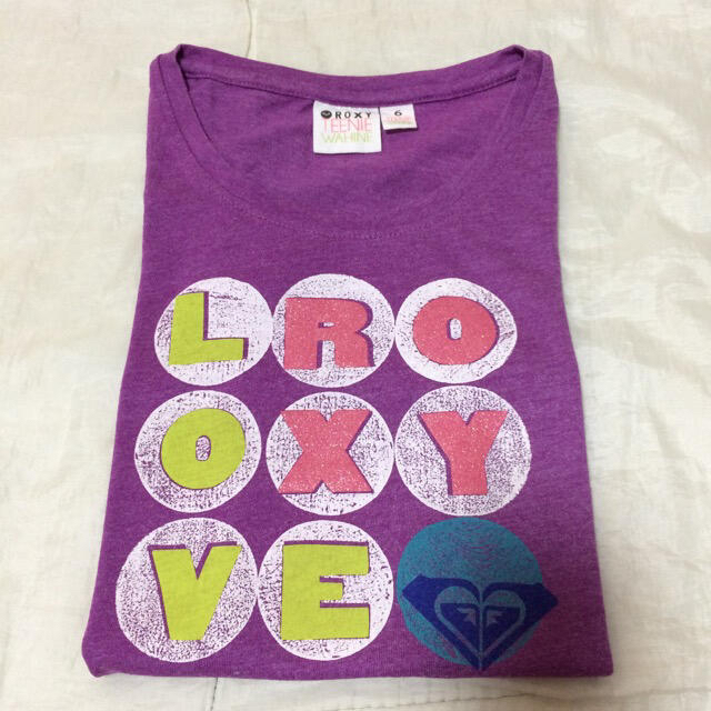 Roxy(ロキシー)の１回着☆ROXY KIDS半袖Tシャツリップカールロキシーキッズボルコムビラボン キッズ/ベビー/マタニティのキッズ服女の子用(90cm~)(Tシャツ/カットソー)の商品写真