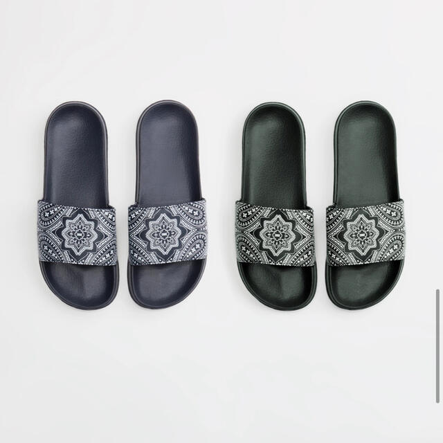 Kith Bandana Paisley Beach Slides 27cm メンズの靴/シューズ(サンダル)の商品写真